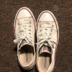 Converse low chucks
